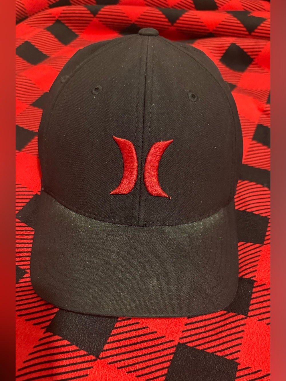 Hurley Hat Men’s Black/Red L/XL Flexfit